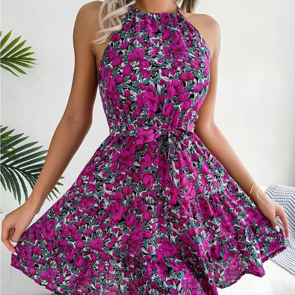 Dress - Picture 3 of 4